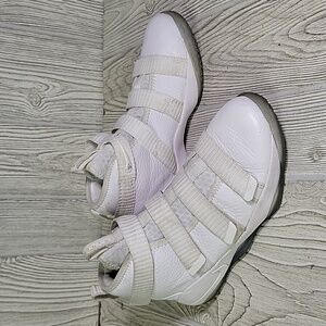 Nike Lebron Soldier 11 Triple White Athletic Sneakers Kids Size 3Y